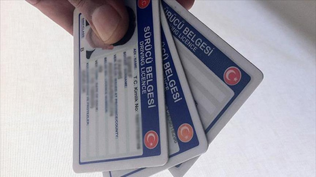 EHLİYET YENİLEME RANDEVU EKRANI 2025 || Ehliyet yenileme randevusu nasıl alınır? Ehliyeti yenilemek için ne gerekiyor, SON TARİH NE ZAMAN?