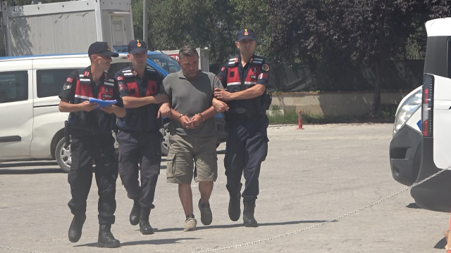 Ağabey, miras kavgasında kardeşini pompalı tüfekle öldürdü