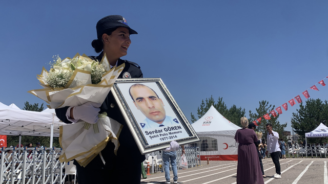 Şehit polisin kızı da polis oldu