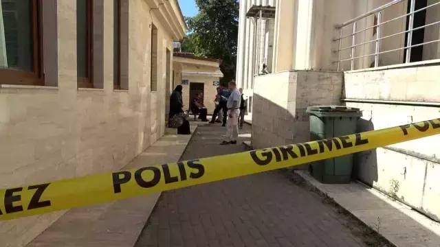Cami şadırvanında ölü bulundu