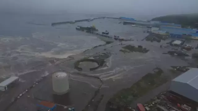 8.8 büyüklüğündeki depremin ardından ilk tsunami dalgaları ulaştı!