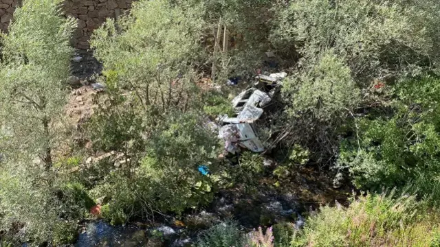 Sivas'ta işçi minibüsü uçuruma yuvarlandı: 3 ölü, 4'ü ağır 18 yaralı