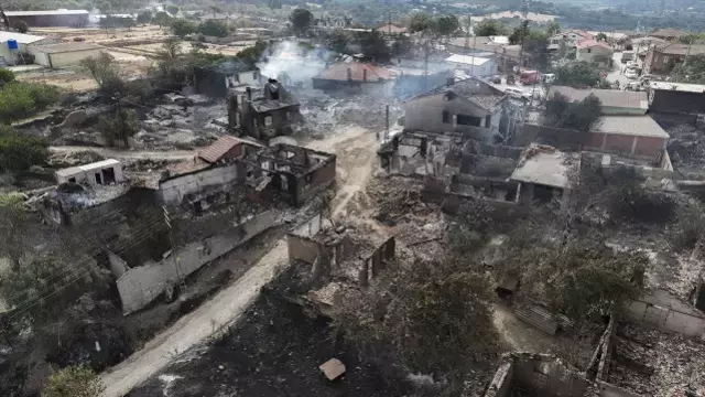 Çanakkale'de Yangında Tarihi Anılar Yok Oldu