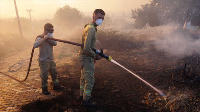 6 ilde yangınla mücadele sürüyor! Yüzlerce vatandaş tahliye edildi