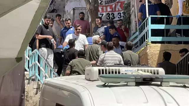 Genç çift evlerinde ölü bulundu