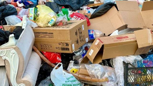 İzmir'den sonra, İzmit de çöplüğe döndü İzmir'den sonra, İzmit de çöplüğe döndü