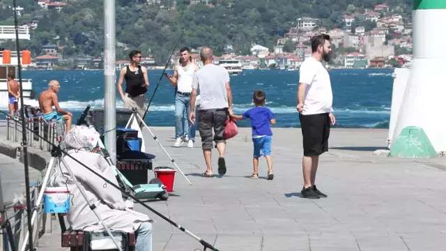 Balık tutmaya gelenler zor anlar yaşıyor