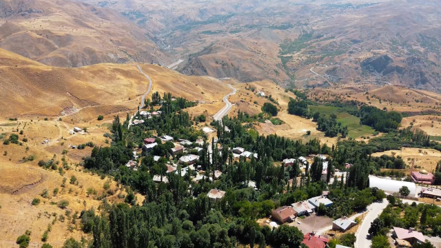 Hakkari Valisi Ali Çelik: 2 yıldır terör eylemi olmuyor, burası artık huzurun şehri