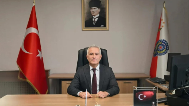 Emniyetin Atatürksüz 30 Ağustos paylaşımında yeni gelişme! Medya daire başkanı görevden alındı