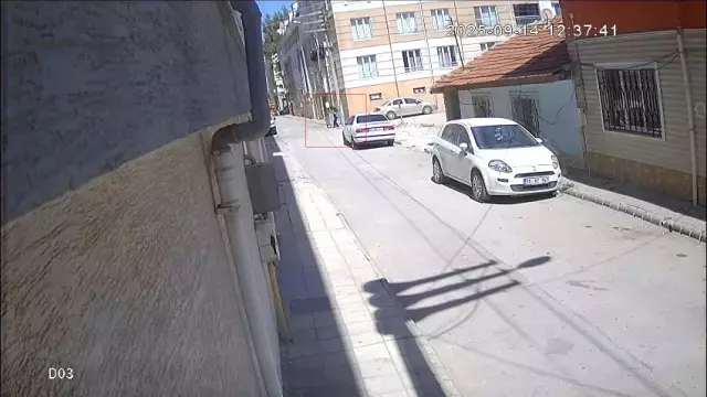 6 yaşındaki çocuk altın dolu kutuyu sokağa attı, bulan kadın kayıplara karıştı