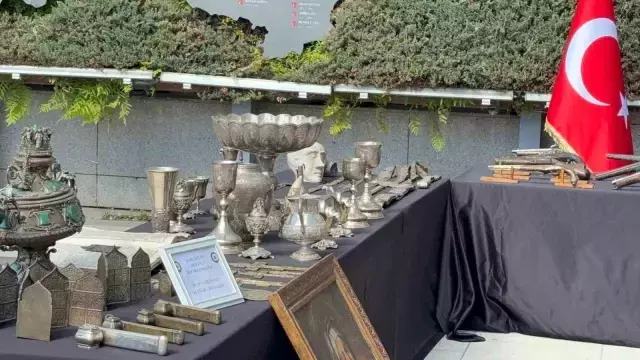 Interpol tarafından 20 yıldır aranan tarihi eser İstanbul'da ele geçirildi