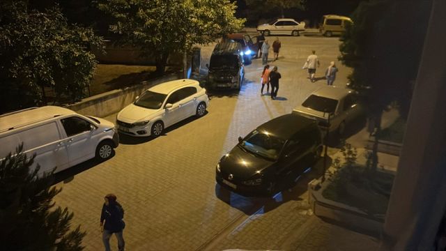 Sındırgı'da meydana gelen 4.9 büyüklüğündeki deprem kısa süreli panik yarattı