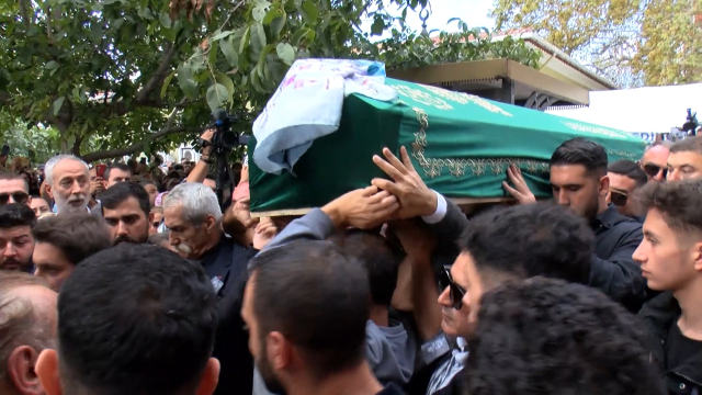 Güllü'ye son veda: Sanat dünyasının vefasızlığı dikkat çekti