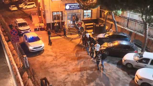 Tüneli kapatıp eğlence yapan gruba ceza yağdı