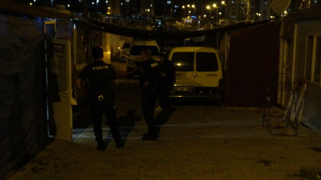 Tuvaletteyken hayatının şokunu yaşadı