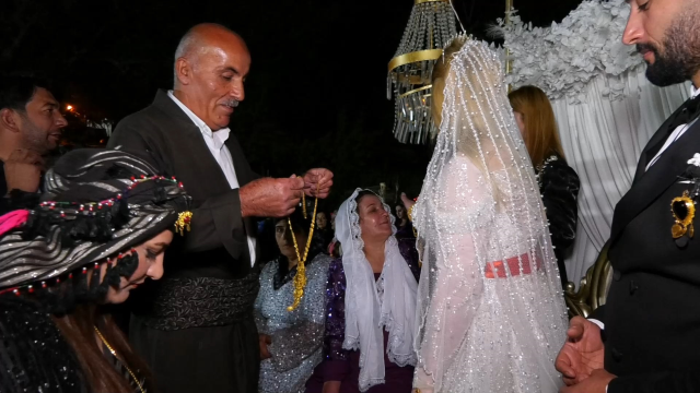 Şırnak'ta Jirki Aşireti'nden Görkemli Düğün: Damada 3 Milyon TL, Geline 1,5 Kilo Altın