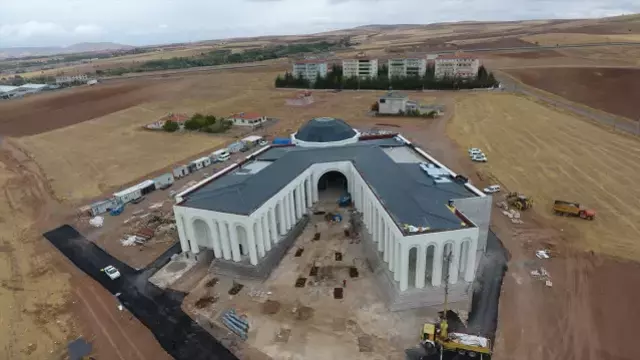 Külliyenin çok amaçlı kullanım alanlarından biri