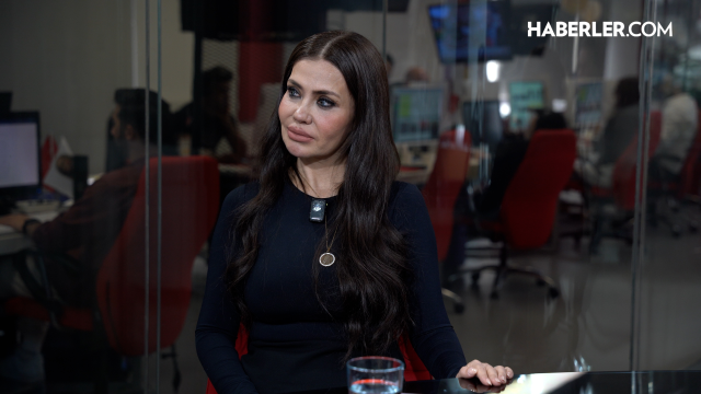 Genç Yaşta Anne Oldum: Lara'nın Şöhret Yolculuğundaki Bedeller ve Güç