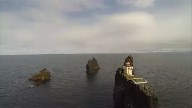 Okyanusun ortasına inşa edildi! Görmek isteyenin en ufak bir hatası dahi ölümle sonuçlanıyor