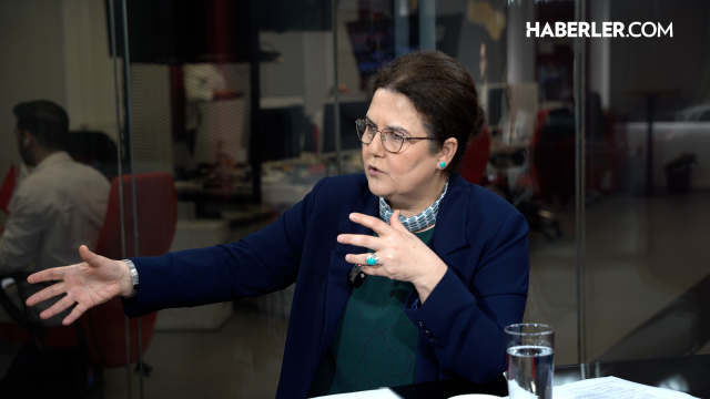 AK Partili Derya Yanık'tan korkutan uyarı: Nüfus dönüşümü olmazsa tarihten silinip gidersiniz