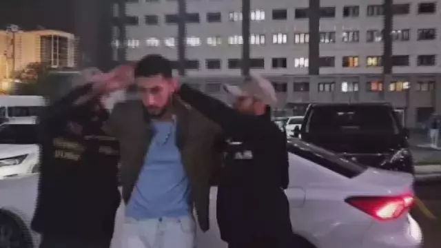 Beyoğlu'nda tasmalı rezalet! 2 şüpheli de tutuklandı