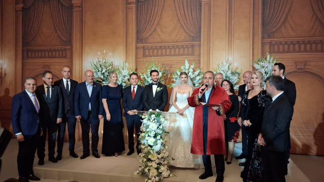 Ankara'da Siyaset ve İş Dünyasının Katıldığı Görkemli Düğün