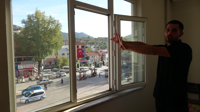 Rabia ve bozkurt işareti yaptı, dehşeti yaşadı! Belediye yöneticileri darp etti iddiası