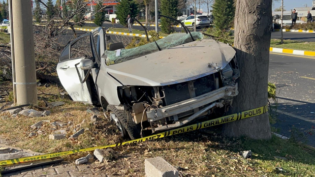 15 yaşında çocuğun kullandığı araç ikiye bölündü! 2 çocuk öldü, 1'i ağır yaralı