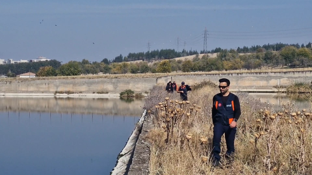 Hastaneden ayrıldı, kayıplara karıştı! Polis memuru her yerde aranıyor