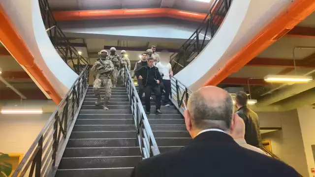 Oyuncak silahlı baskının perde arkası! Güntekin Onay'ın o sözleri fitili ateşlemiş