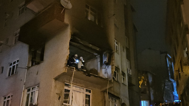 Kağıthane'de bir binada patlama! Çok sayıda ekip sevk edildi