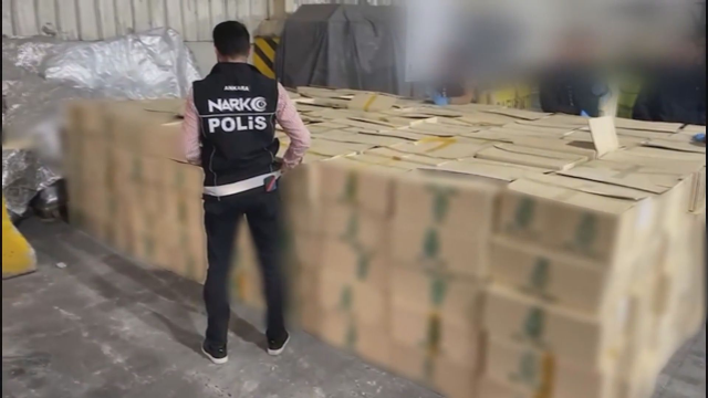 Derince Limanında büyük operasyon! 1.5 tonun üzerinde uyuşturucu ele geçirildi