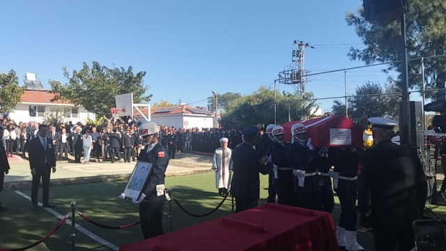 Türkiye şehitlerini uğurladı