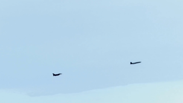 KIZILELMA gökyüzünde tarih yazdı: F-16 eşliğinde tam isabet