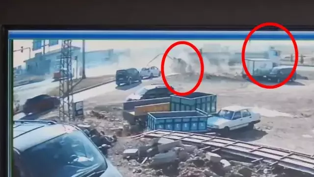 Kavşakta meydana gelen çarpışma anına ilişkin görüntü