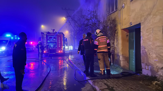 Müstakil evde çıkan yangında anne öldü, kızı yaralandı