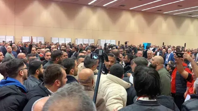 Gençlerbirliği Olağanüstü Genel Kurulu'nda kavga! Adaylıktan çekildi