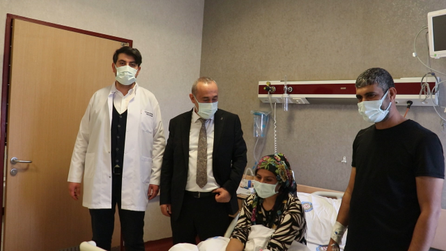 Eşine karaciğerini bağışlayan koca: Canımdı, ciğerim oldu