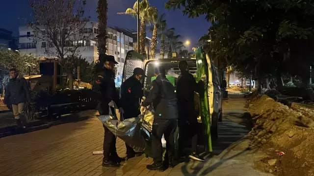 Alanya'da sahilde bir kadın ölü bulundu
