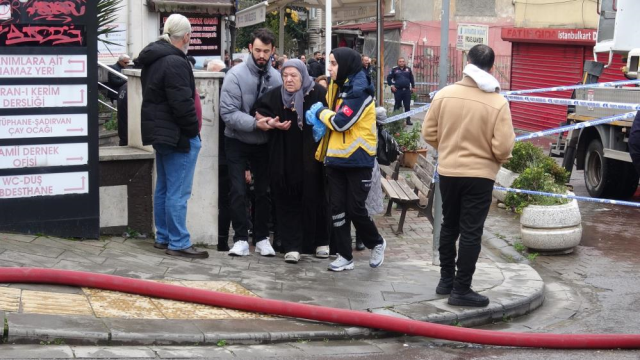 Araçtaki yangın önünde park ettiği kafeyi küle çevirdi: Yarın açılışını yapacaktık