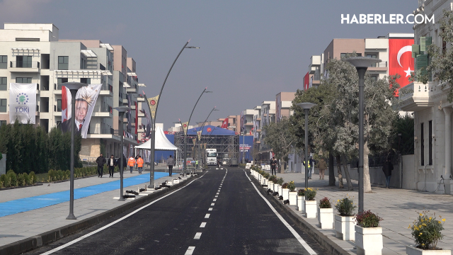 Hakan Alp: Hatay'ın yeniden ayağa kalktığını görebiliyoruz
