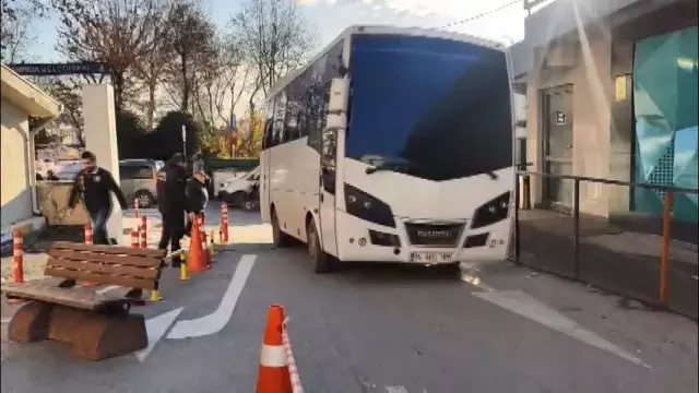 Galatasaray'ın Eski Başkanvekili Erden Timur, tutuklama talebiyle mahkemeye sevk edildi