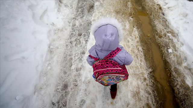 Mevsimin ilk kar tatili haberleri geldi! 21 ilde eğitime ara
