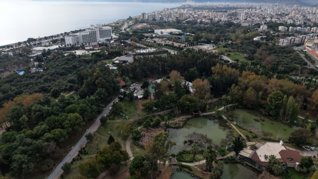 Milyarlık arazi davasının hakimleri, HSK'ya şikayet edilmiş
