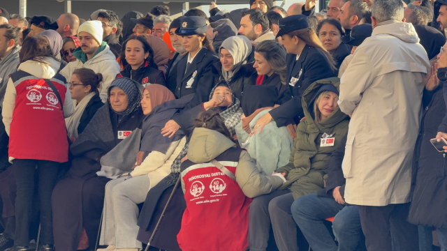 Şehit polisler için düzenlenen törende gözyaşları sel oldu! Geride 7 evlat kaldı
