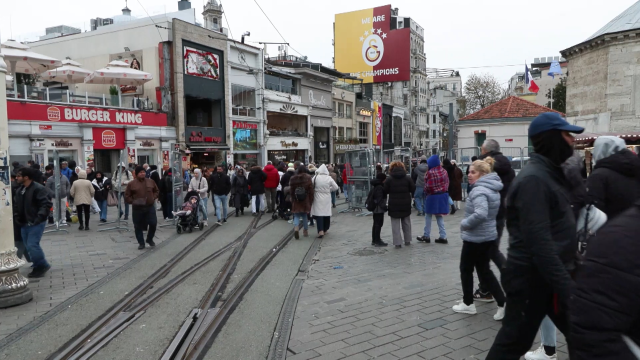 Taksim'de yılbaşı hazırlıkları