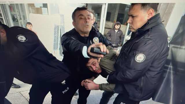 Bursa Büyükşehir Belediye Başkanı Bozbey'e saldırı girişimi! Şahıs tanıdık çıktı