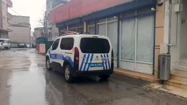 Boşanma aşamasındaki eşini tabancayla vurup, polise teslim oldu
