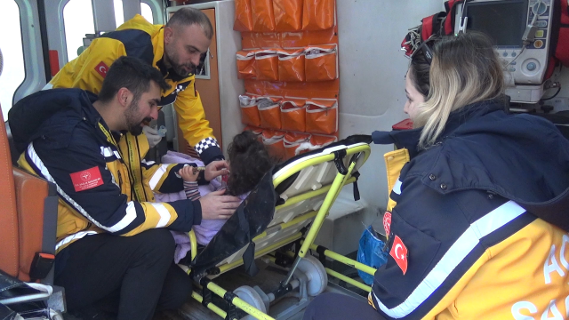 Evden 'bebek ağlama sesi' geldi, herkes seferber oldu