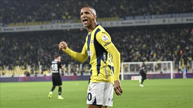 Fenerbahçe'de 3. ayrılık kapıda! 7,5 yıl sonra ülkesine dönüyor